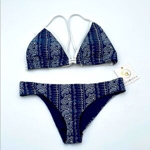 Cyn & Luca Navy & White Paisley Bikini Crisscross Tie Back Low Rise‎ Bottoms